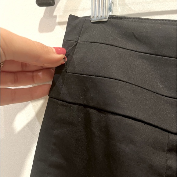 H&M knee-length fitted pencil black skirt / Size 6 - Picture 5 of 9